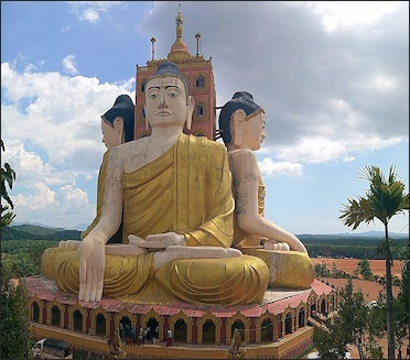 Los cuatro Budas en Myanmar
